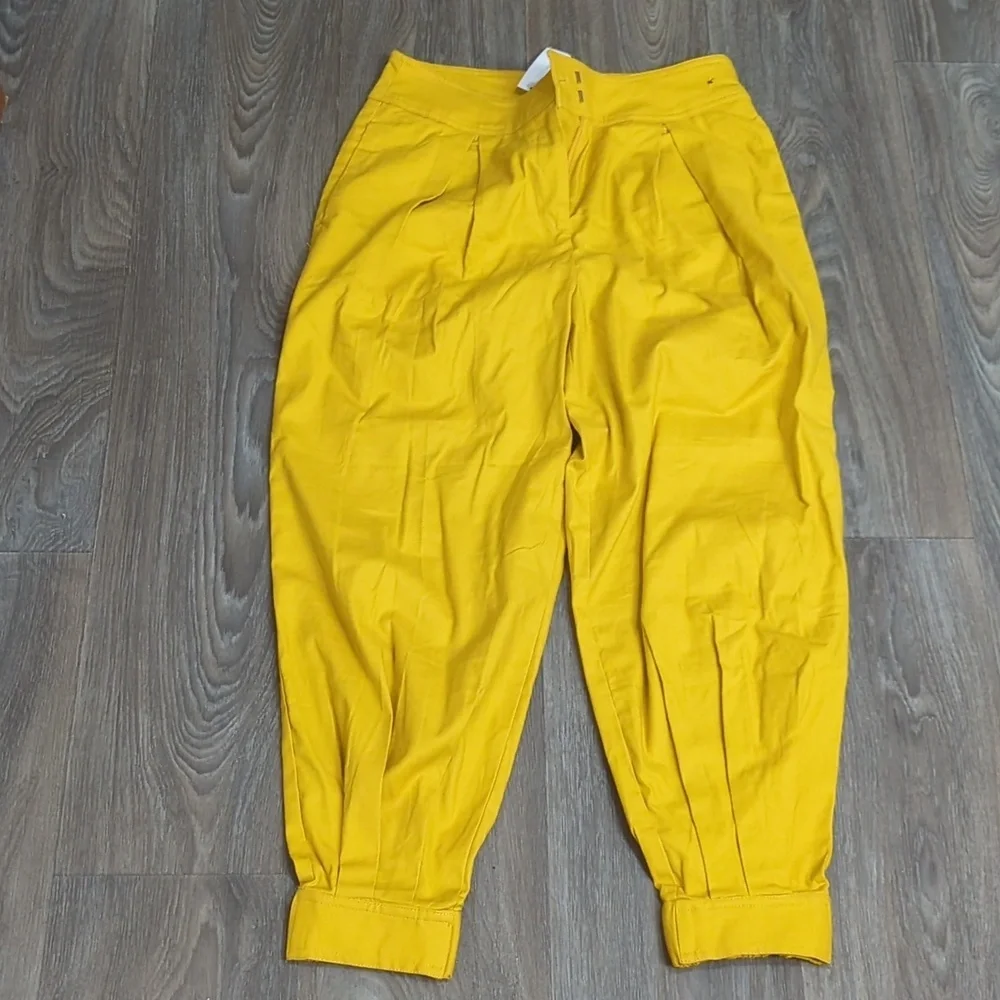🌟NWT 7th Avenue NYC Yellow Ankle Crop Dress Pants - Picture 1 of 6